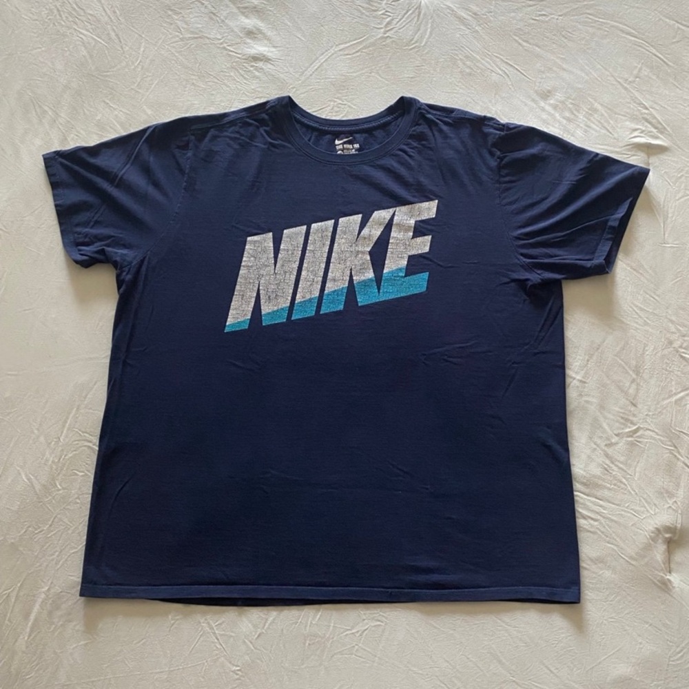 XXL Navy Nike Tshirt